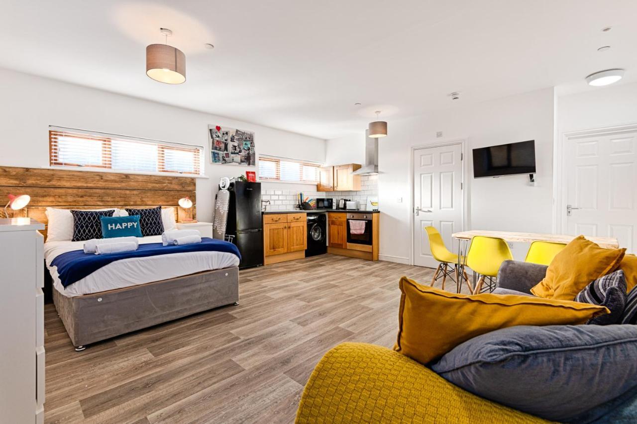 En-Suite, Parking, Fully Equipped Kitchen! Swansea Esterno foto